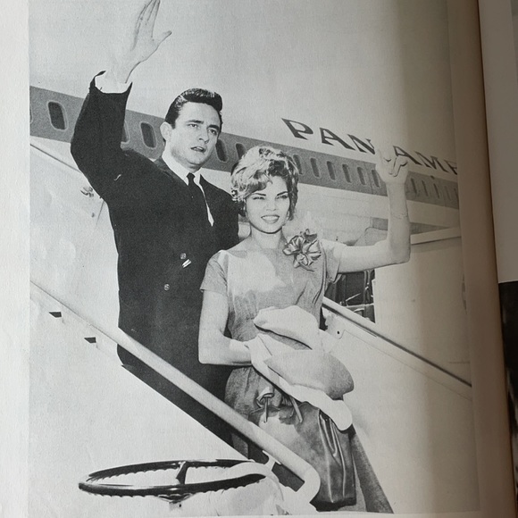 Johnny Cash song and picture folio book 1960 - Picture 12 of 15